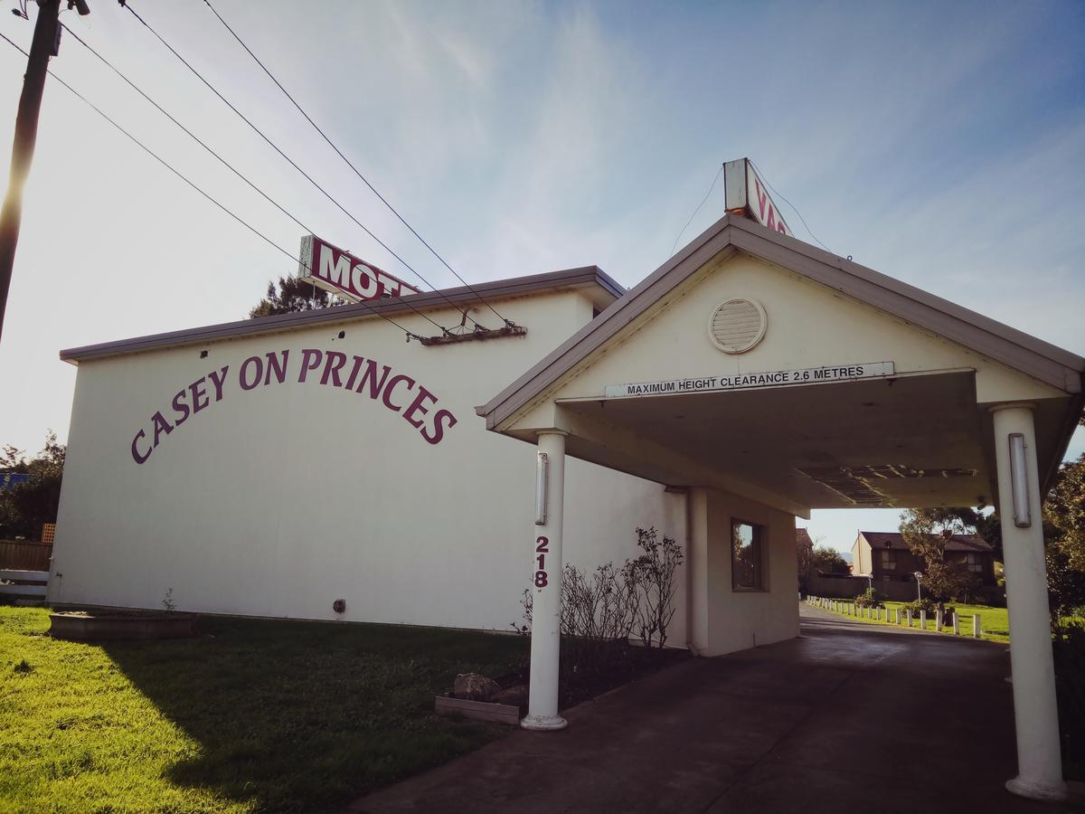 Casey On Princes Motel Hallam エクステリア 写真